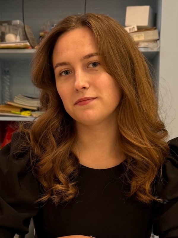 Мельникова Яна Альбертовна.